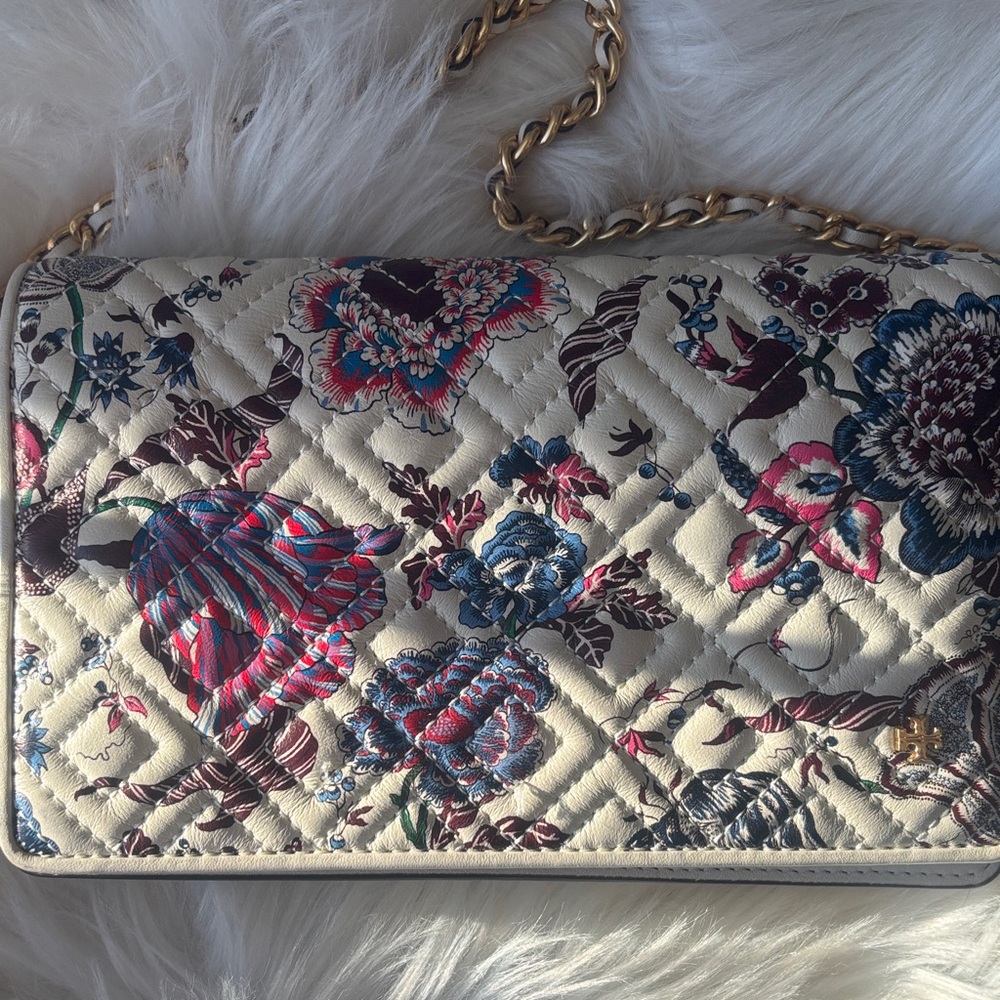 Tory Burch Cream Quilted Crossbody with Multicolor Floral Print - Picture 2 of 11